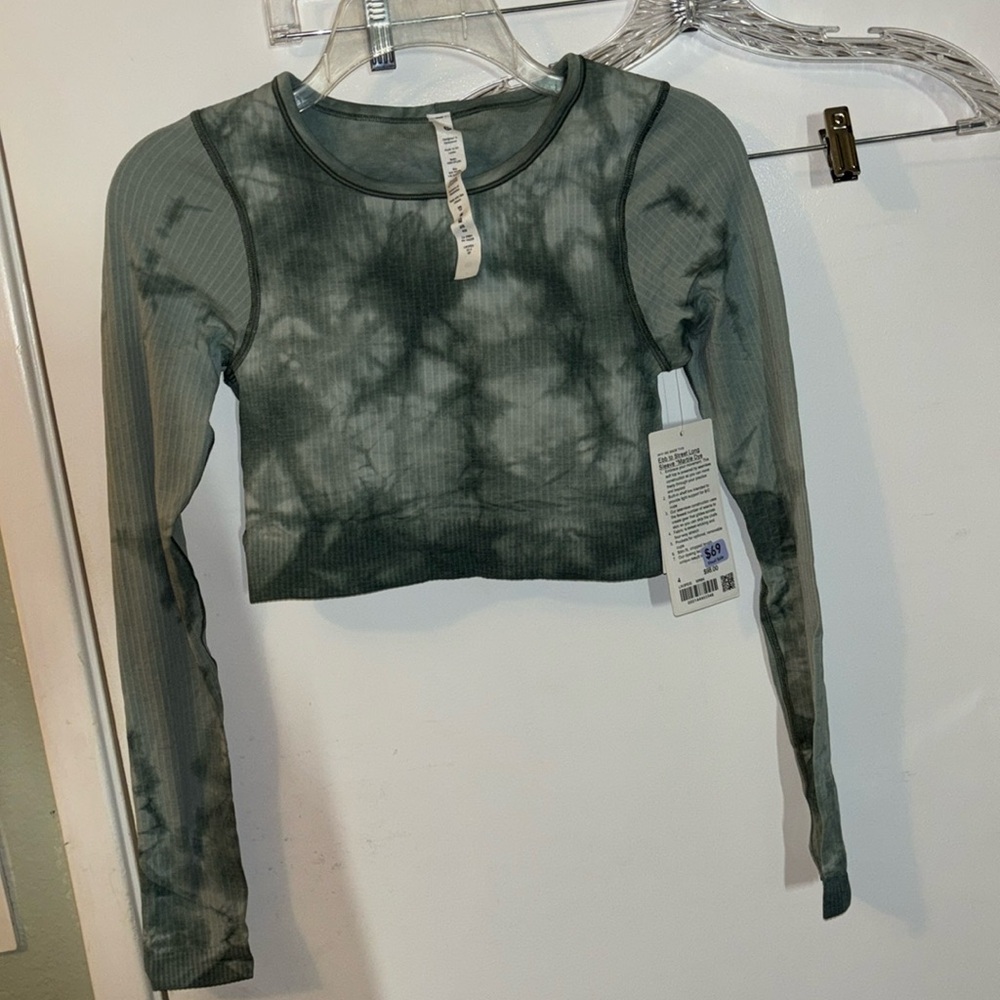 Lululemon long sleeve sports bra